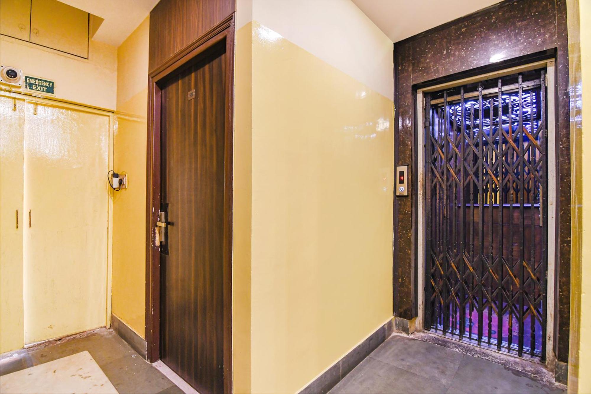Fabhotel Aayash - Nr City Center Metro Station Kalkuta Zewnętrze zdjęcie